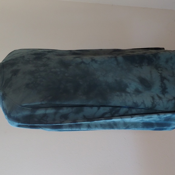 Banana Republic Men's 100% Cotton Long Sleeve Henley in Tie Dye Blue,Large - Picture 15 of 15